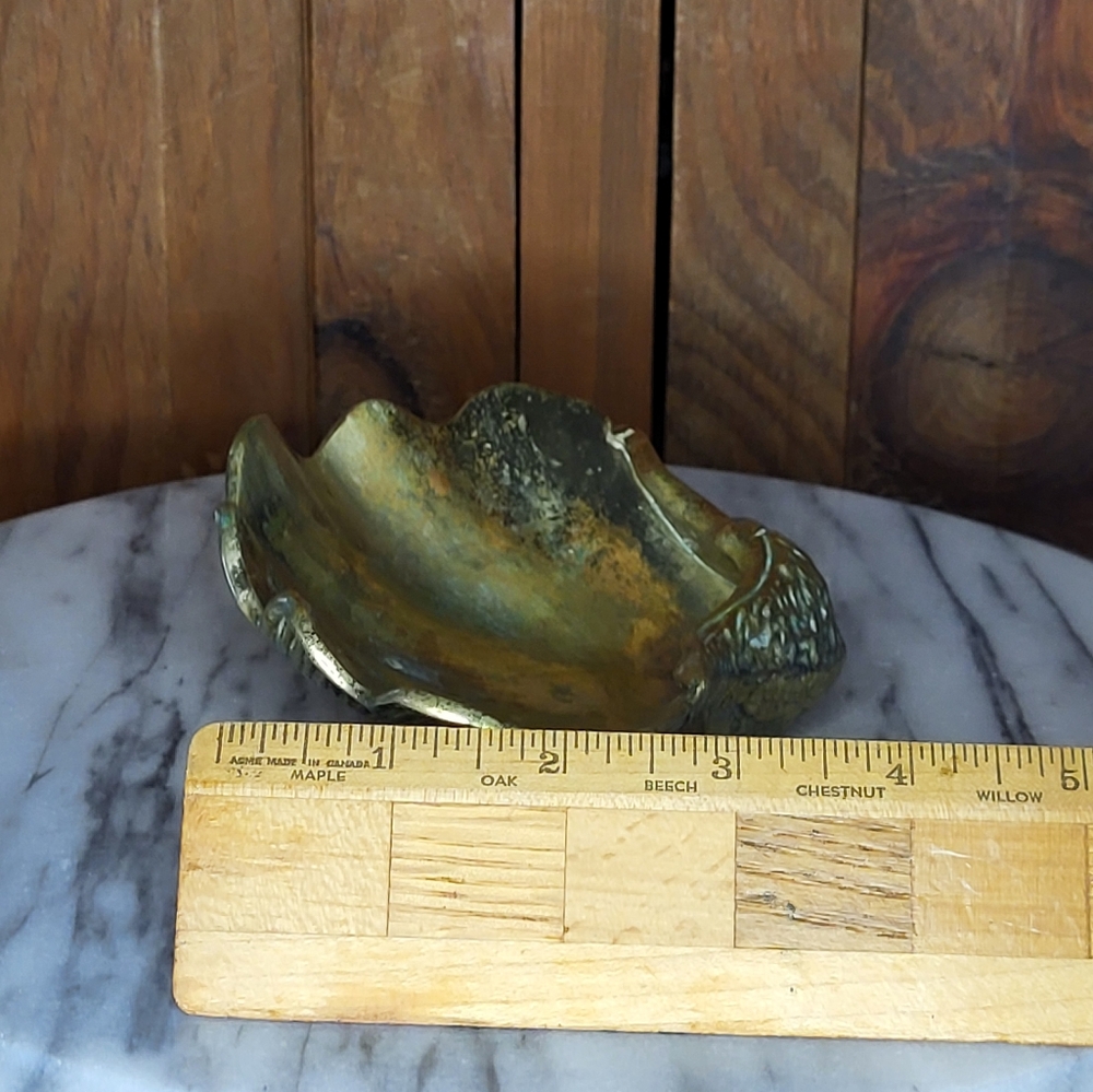 Vintage Brass Shell - Picture 8 of 15